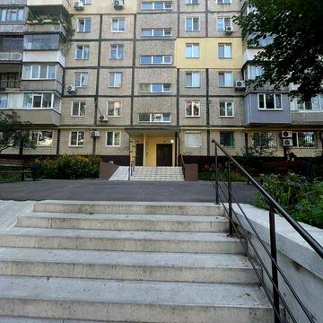 Продам 2 кімнатну квартиру ж/м Перемога 4-5, пр. Героїв буд. 12