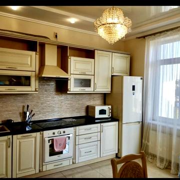 Вячеслава Чорновола просп. (), 75