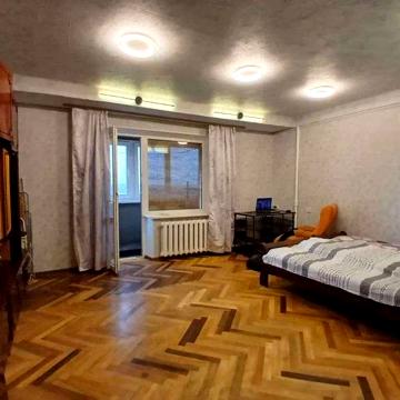 Русанівська набережна вул., 22