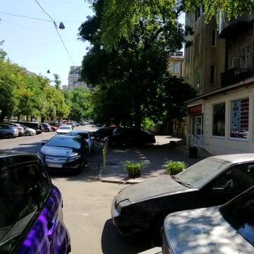Святослава Караванського вул. (Жуковського), 8