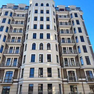 3х квартира в центре города, дом из красного кирпича, Виндзор, АГВ
