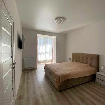 Гарна 1-но кімнатна квартира біля озера та парку ЖК Липки