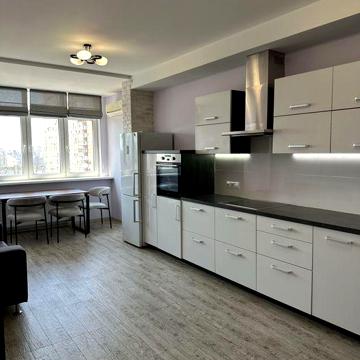 2 кімнатна квартира 81м2 від власника без комісії ЖК Драгоманова 40є