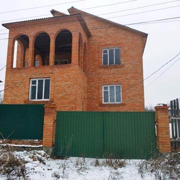 Продам булинок 2х поверховий
