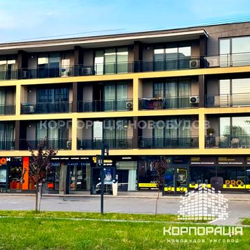 Дмитра Снігурського вул., 15