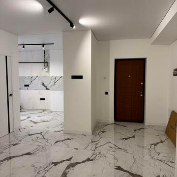 Продається 2 кімнатна квартира (новобудова) біля ресторану Flora Club