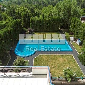 Продажа дома Лесники. бассейн. Обуховское направление. 18 соток