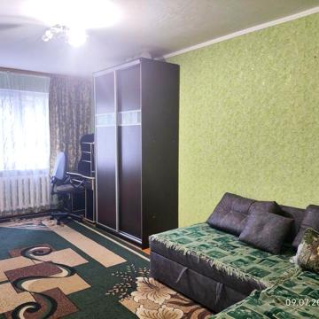 Породам 2 х кімнатну квартиру в центрі