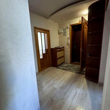 Продаж 3к Квартира Соборна площа