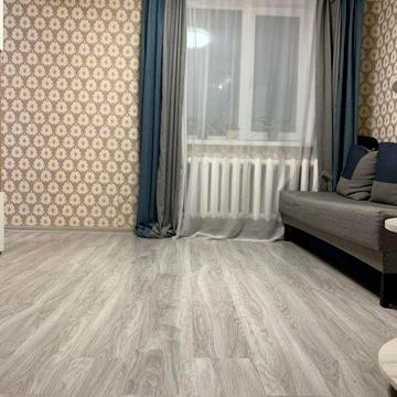 Оренда двох кімнатноі квартири по вулиці 600 річчя, район Лісопарку.