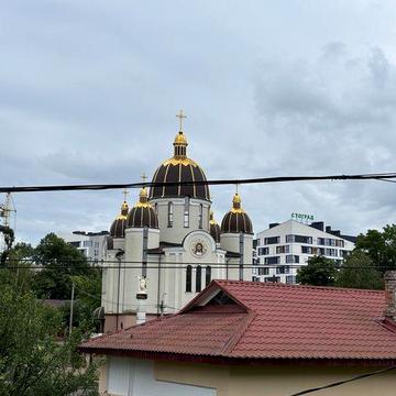 р 1-кімнатна центр міста автономнка,цегляний будинок