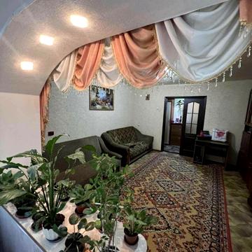 Героїв просп., 23