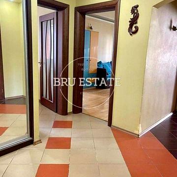 Продаж 3 к квартири по Григоренка        92 м кв       середній поверх