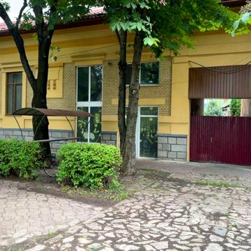 Продам 100 м2 Шевченка 12 Берегово