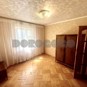 Продаж 2к квартири, вул Срібнокільська, Осокорки