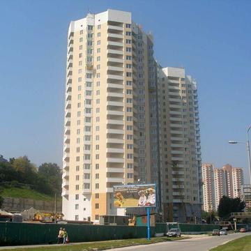 Велика квартира в оренду для великої сімї.