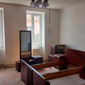 Продаж 1 поверхового будинку з ділянкою на 4 сотки, 82 кв. м 2 кімнати