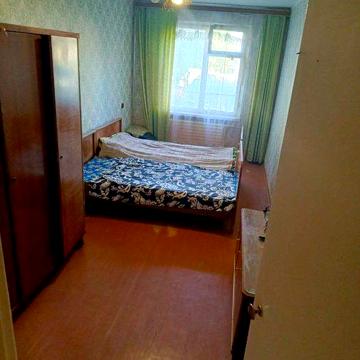 ПРОДАЮ 2-кім.Кв. 3єтаж./5 Дитяча.+Сім.Поліклініка,Ринки, АТБ,Союз 45м2