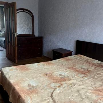Зодчих вул., 40