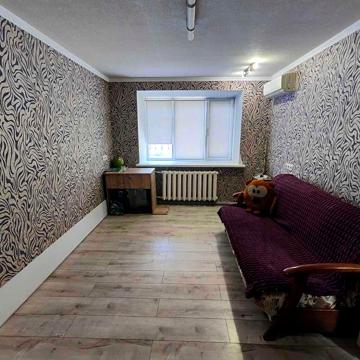 ПРОДАМ 1-но кімнатну квартиру 8800у.е по вул.Космічна, ул. Космическая