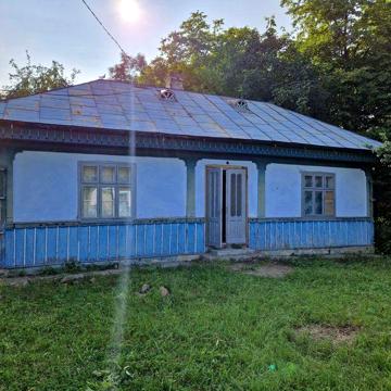 Дуже терміново!!! Продається будинок в мальовничому місці.