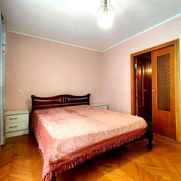 Шовкуненка вул., 5