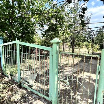 Дача у товаристві Степове