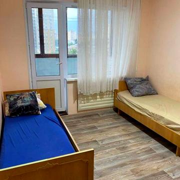 Оренда 3 кімнатної квартири. Метро Героїв Дніпра, вул. Озерна