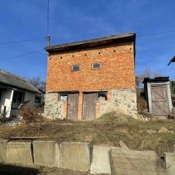 Продається бкдинок. 3 кімнати