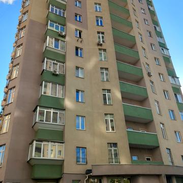 Миколи Лаврухіна вул., 2/18