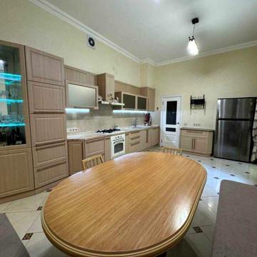 Продаж 3 кім. квартири вул. Івана Франка