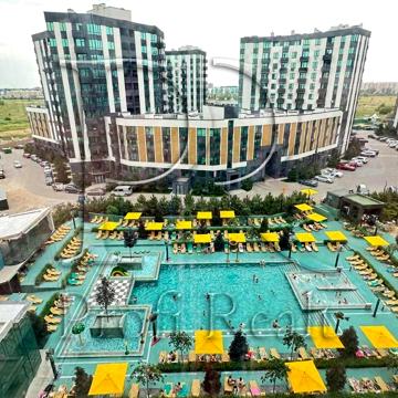 Героїв Небесної Сотні просп., 14/4