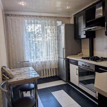 Михайла Драгоманова вул. (Димитрова), 52