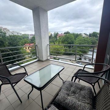 Оренда 2 кімн. квартири 100 м2 з терасою в новобудові вул. Бойківська