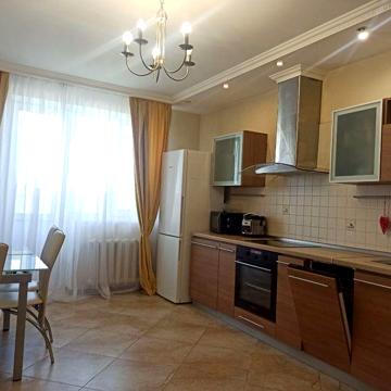 3-кімнатна 108 м УКОМПЛЕКТОВАНА меблями та технікою на К.шляху 1Д