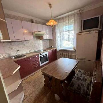 Продаж 1к Квартира Бажана Миколи вулиця