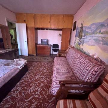Продаю велику 1 кімнатну квартиру