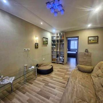 Продам 2 ком. кв. на 23-августа (87212)