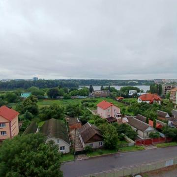 Зарічанська вул., 52