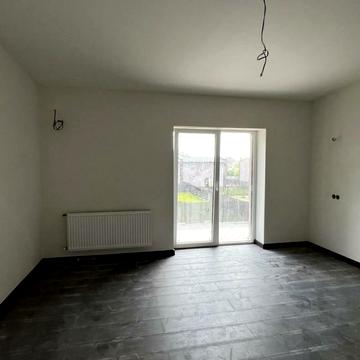 Вишнева вул.