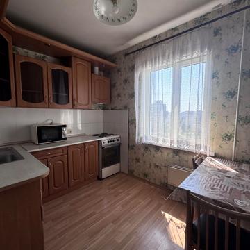 Миколи Лаврухіна вул., 15/46