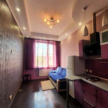 Продам  смарт квартиру Центральный рынок,  Локоматив,  Б. Панасовская