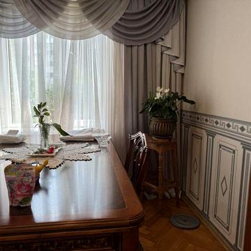 Продам 4 кімнатну квартиру