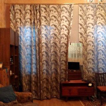 Продам 2 комн. квартиру на ул.  ген. Цветаева с палисадником.