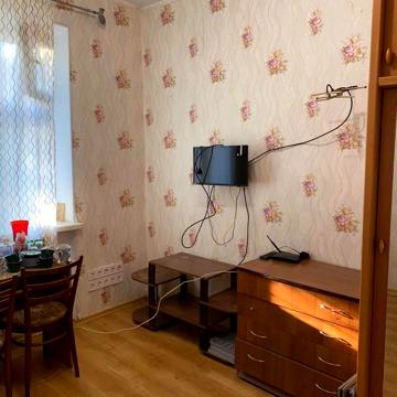Биківський пров., 7