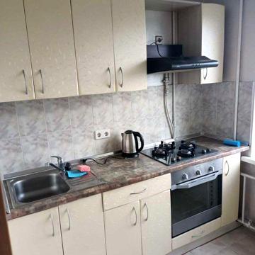 Роздільна 2к, з газом, невисокий поверх м Дарниця 12хв, парк Перемога,