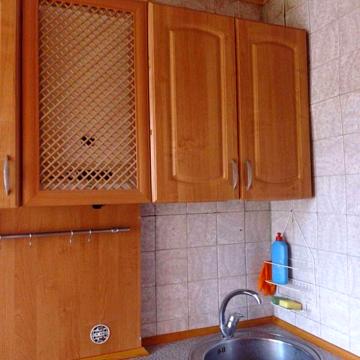 Астрономічна вул., 7