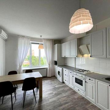Продам 2 ком с АО,Центр, Закрытая территория,Мебель, Техника