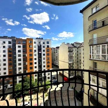 3-к, Незалежності вул., 146, Майзлі