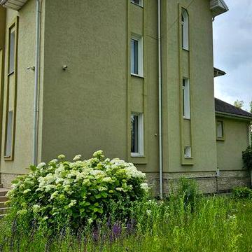 Заміський будинок на березі озера!
